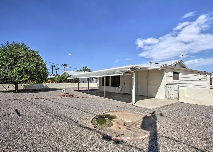 Golf Course & Pool Access: Quaint Sun