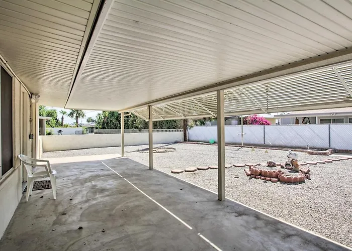 Holiday home Golf Course & Pool Access: Quaint Sun