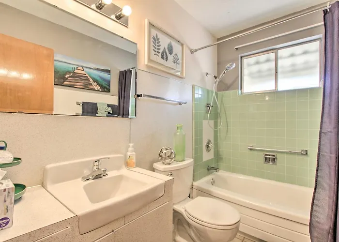 Golf Course & Pool Access: Quaint Sun *