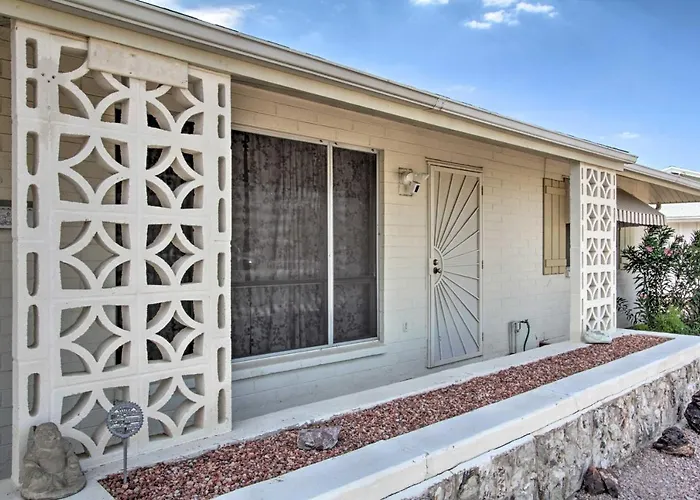 Holiday home Golf Course & Pool Access: Quaint Sun *