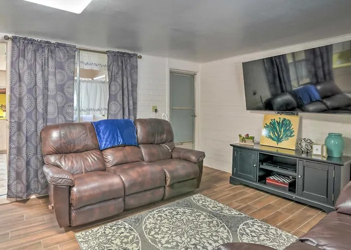 Golf Course & Pool Access: Quaint Sun *